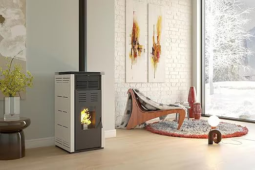 JOIMA – Pelletofen ohne Strom Modell NATUR STYLE 8 kW. Es funktioniert ohne Anschluss an das Stromnetz. Farbe Schwarz